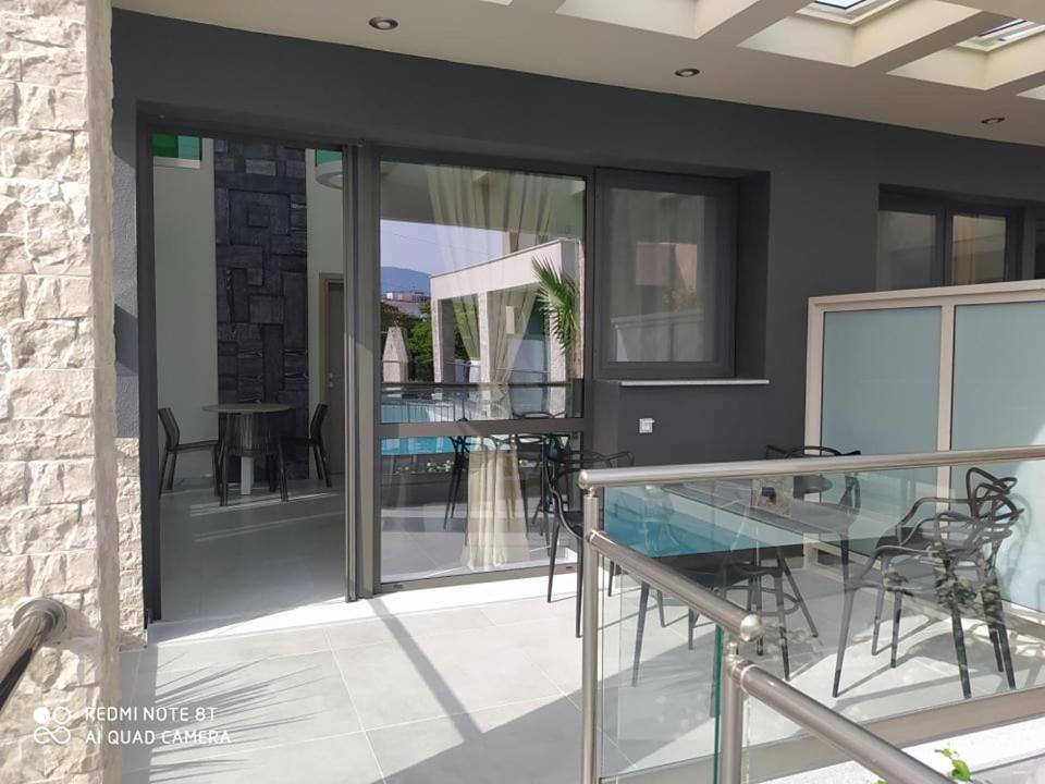 Amalia Deluxe Villas Vrasná Zewnętrze zdjęcie